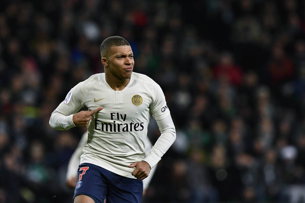 国乒提前包揽WTT总决赛女单冠、亚军